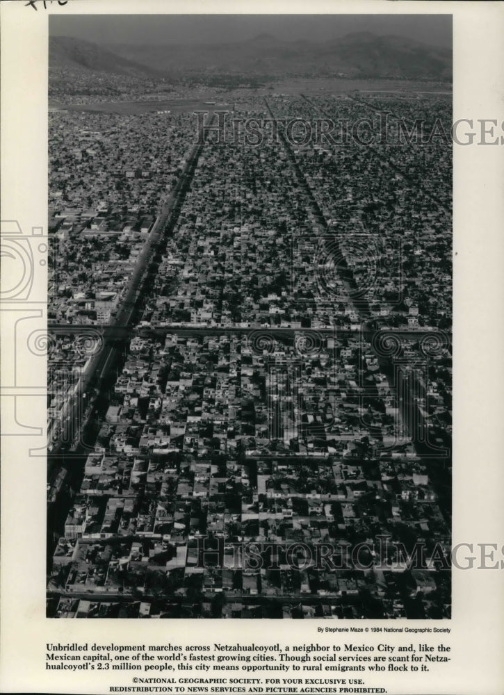 1984 Press Photo Unbridled development in Netzahualcoyotl in Mexico - Historic Images