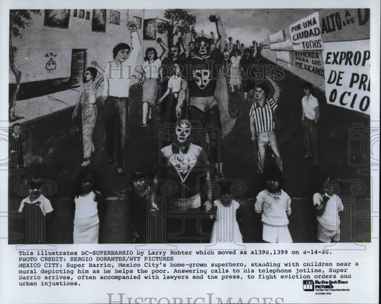 1988 Press Photo Mexico's Superbarrio - Historic Images