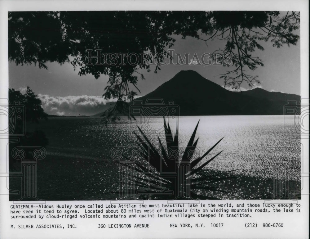 Press Photo Lake Atitlan at 80 miles West of Guatemala City - Historic Images