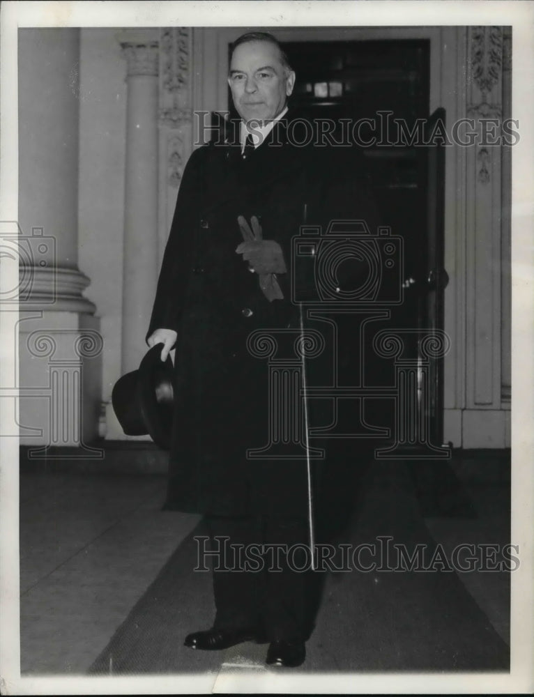 1937, Premier W. L. Mackenzie King of Canada after a conference - Historic Images