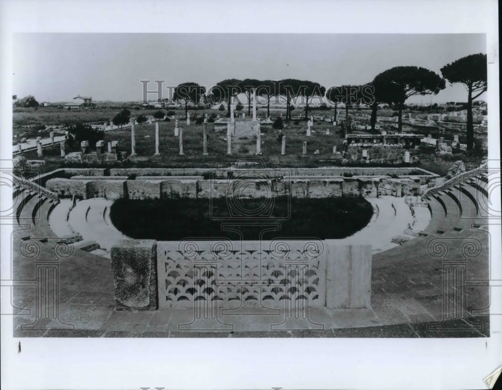 1988 Press Photo The ruins of Ostia Antica in the region of Lazio - Historic Images