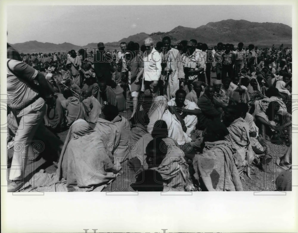 1988 Press Photo Javier Perez de Cueller Sec.Gen. officia visit to Ethopia Korem - Historic Images