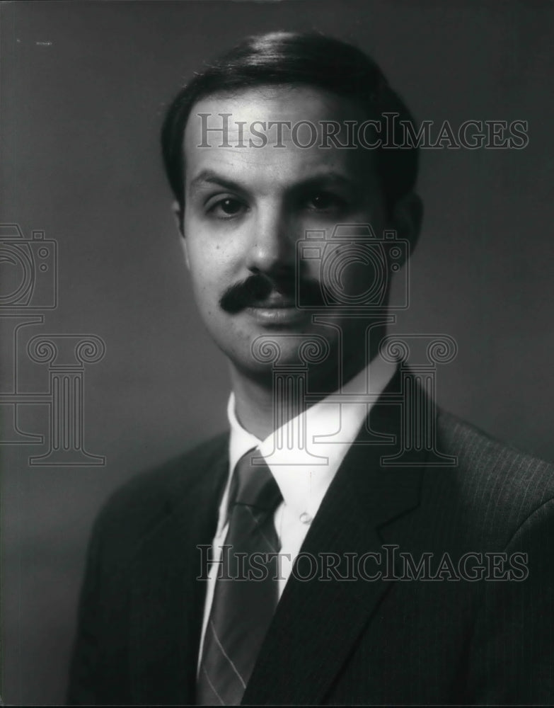 1986 Press Photo Martin Koles, Nat. Mgr of Marketing Zelenda Machine Tools Corp - Historic Images