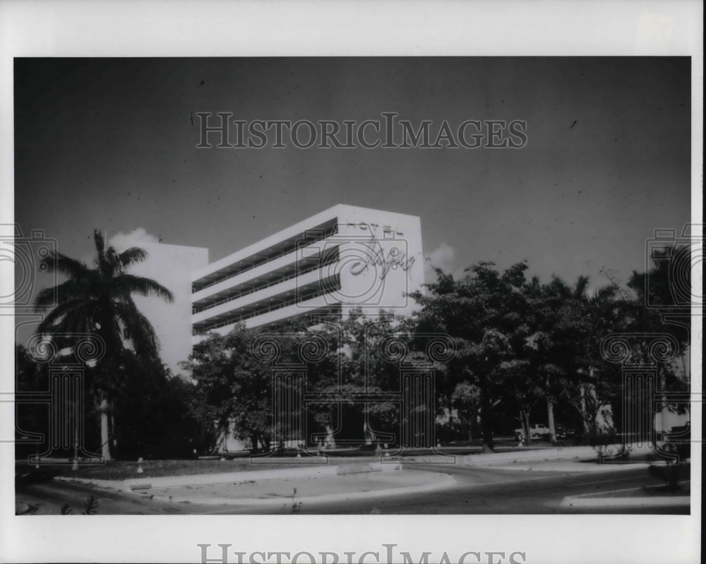 1977 Press Photo New hotels/motels of Cubans along the northern beach coast - Historic Images