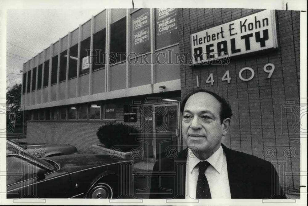 1984 Press Photo South Euclid Realtor, Herbert E. Kohn - Historic Images