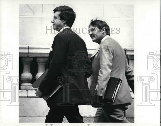 1985 Press Photo Stephen H. Jigger and Steven R. Olah - Historic Images