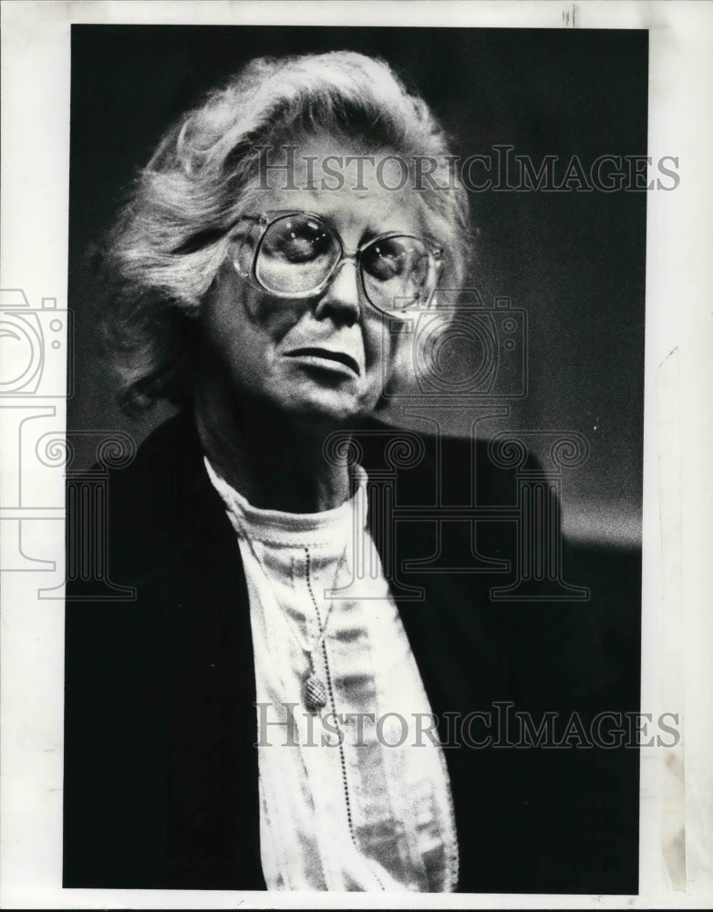 1987 Press Photo Patricia Brisbin chokes back tears while on trial - Historic Images