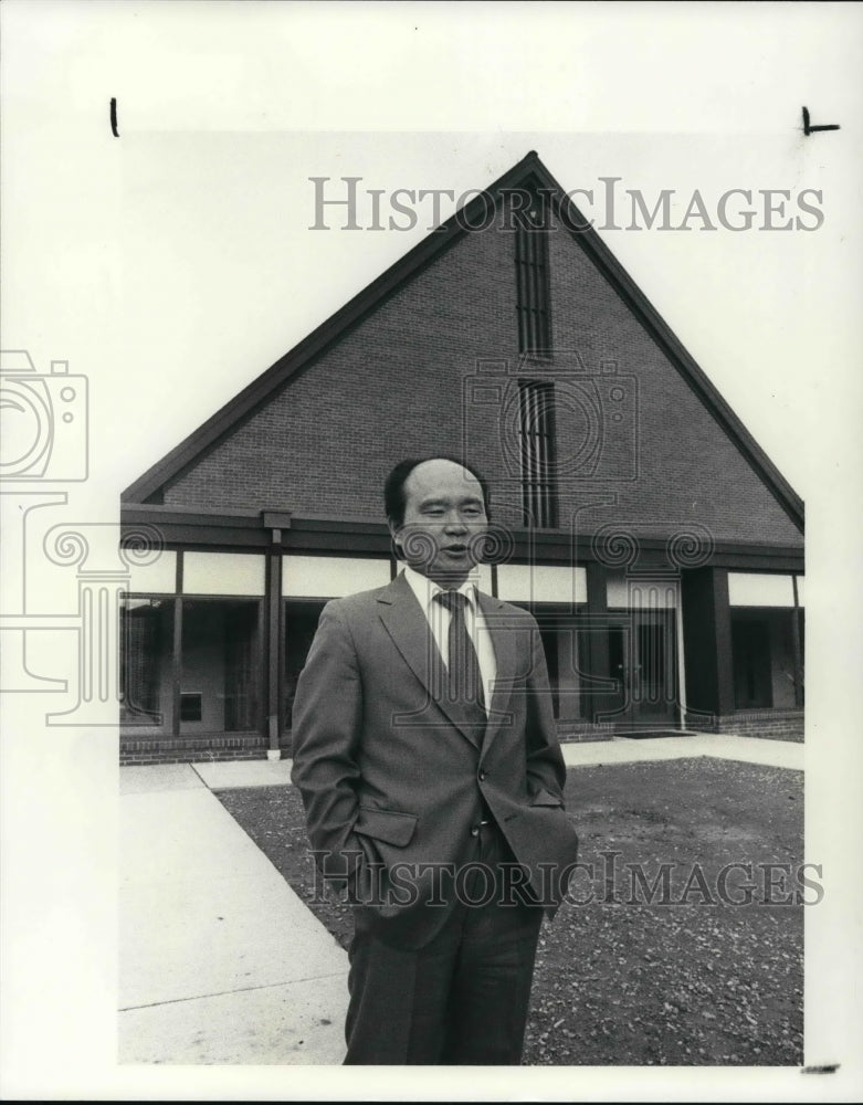 1988 Press Photo Reverend John W. Koo at New Korean Church - Historic Images