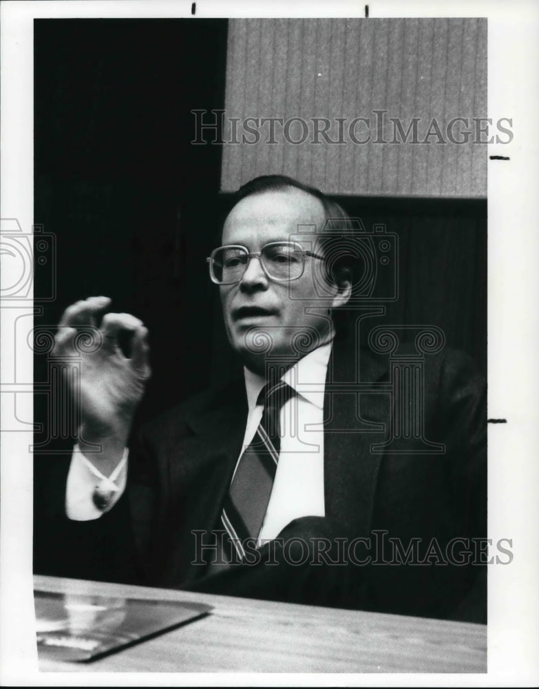 1989 Press Photo Richard H. Koontz, President &amp; CEO of Browne of New York - Historic Images