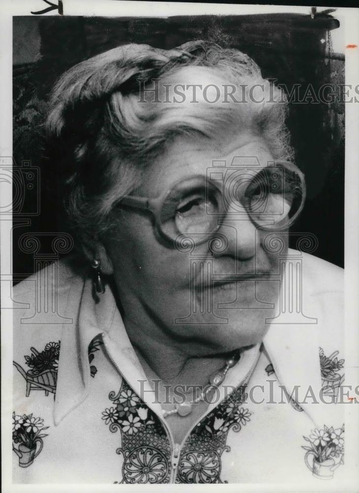 1976 Press Photo Mrs. Winifred Koch - Historic Images