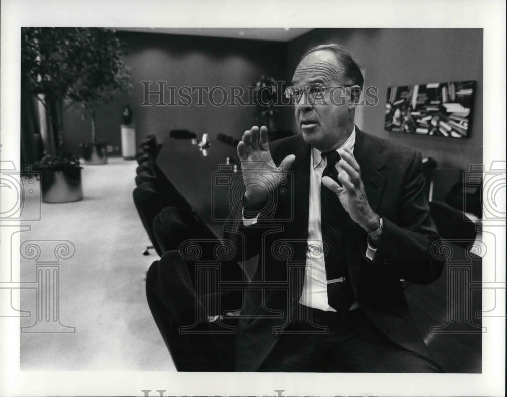 1986 Press Photo J. Robert Killpack, Chairman, Chief Executive, National City - Historic Images