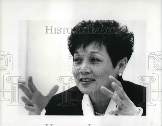 1986 Press Photo Elizabeth Chui author of King Book on Chinese Cooking - Historic Images