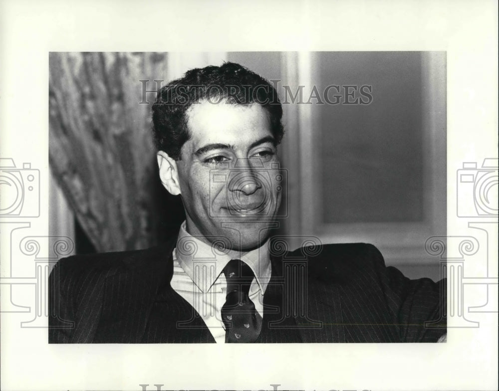 1985, Stephen Landsman at Cleveland Assn meeting Ar Stouffer Inn - Historic Images