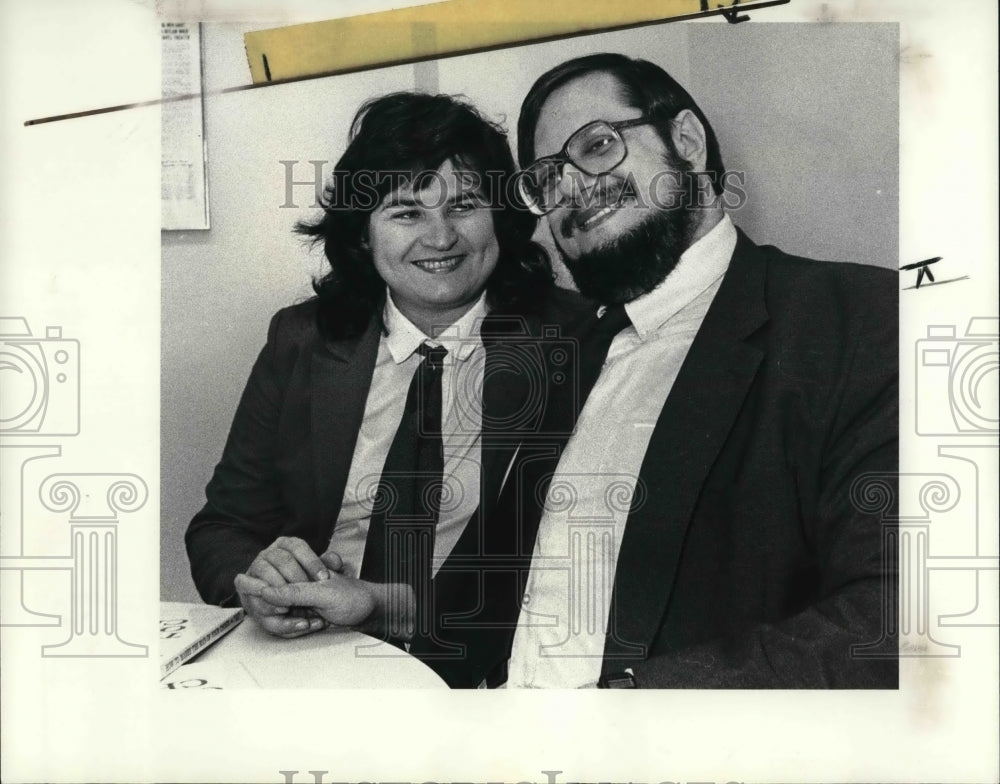 1986, Margaret Kent and robert Feinschreiber, book authors - Historic Images