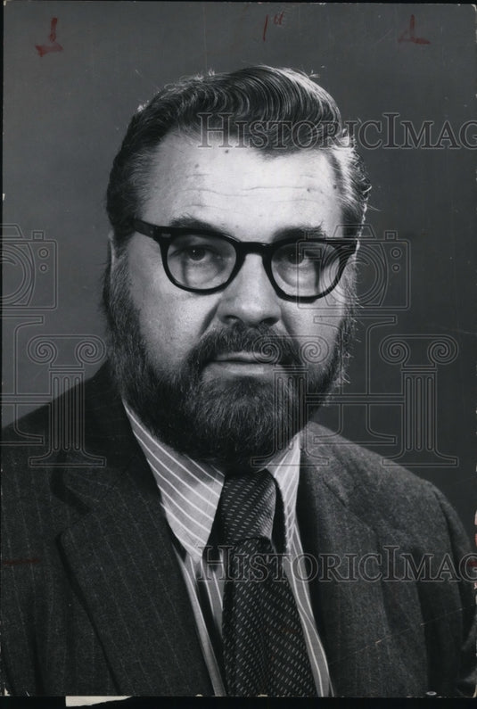 1972 Press Photo Frazier Kent, grew a beard - Historic Images