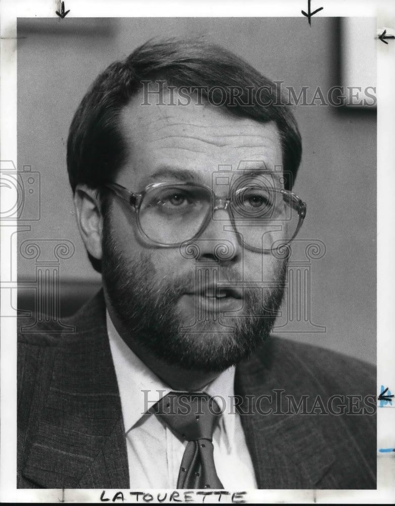 1989 Press Photo Lake County prosecutor Steve LaTourette - Historic Images