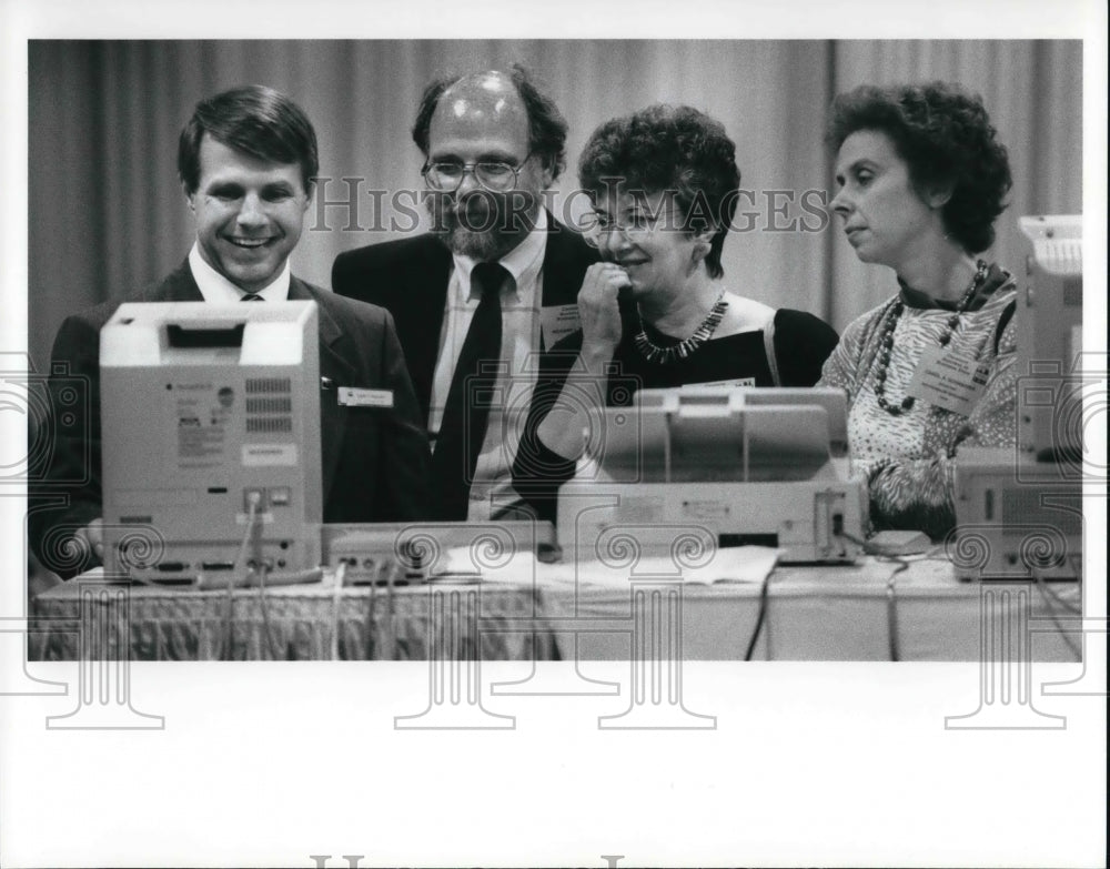 1989 Press Photo Gayle Seymour, Richard Klepper, Joan Slusarz, Carol Schneider - Historic Images