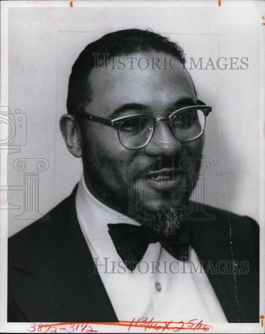 1973 Press Photo Hale Smith, Cleveland Arts Prize in music - Historic Images