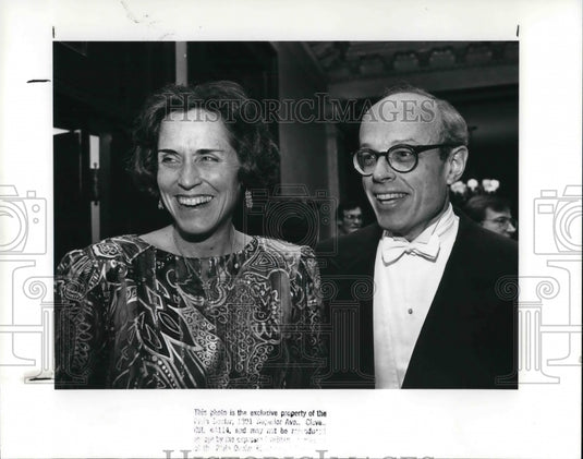 1988 Press Photo Mr Theodore T, Jones and Alison Sunny Jones Yale Ball - Historic Images