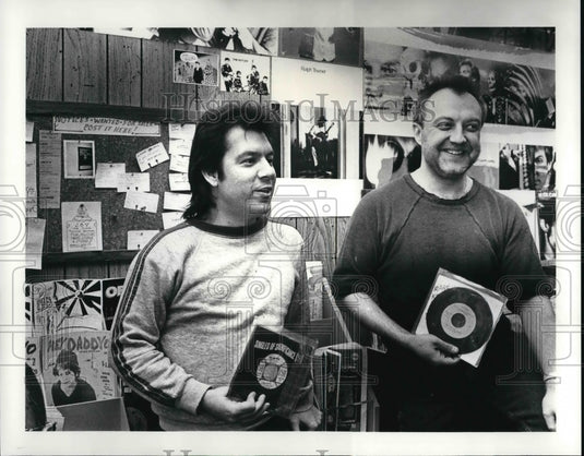 1987 Press Photo Jim Jones & Partner At Platter Puss - Historic Images