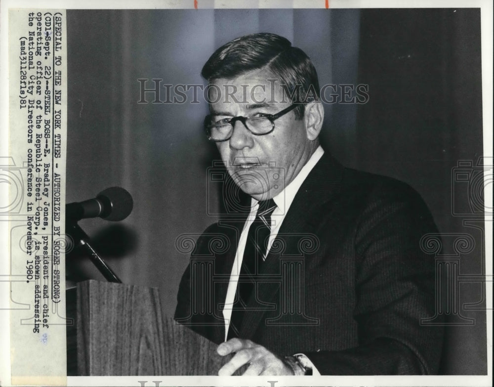 1980 Press Photo Republic Steel Company Chairman &amp; Chief, E. Bradley Jones - Historic Images