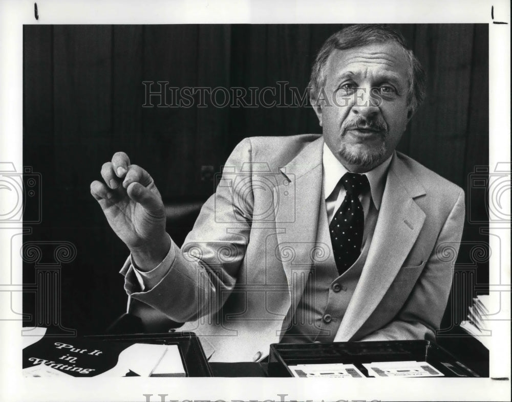 1982 Press Photo Albert Joseph - Historic Images