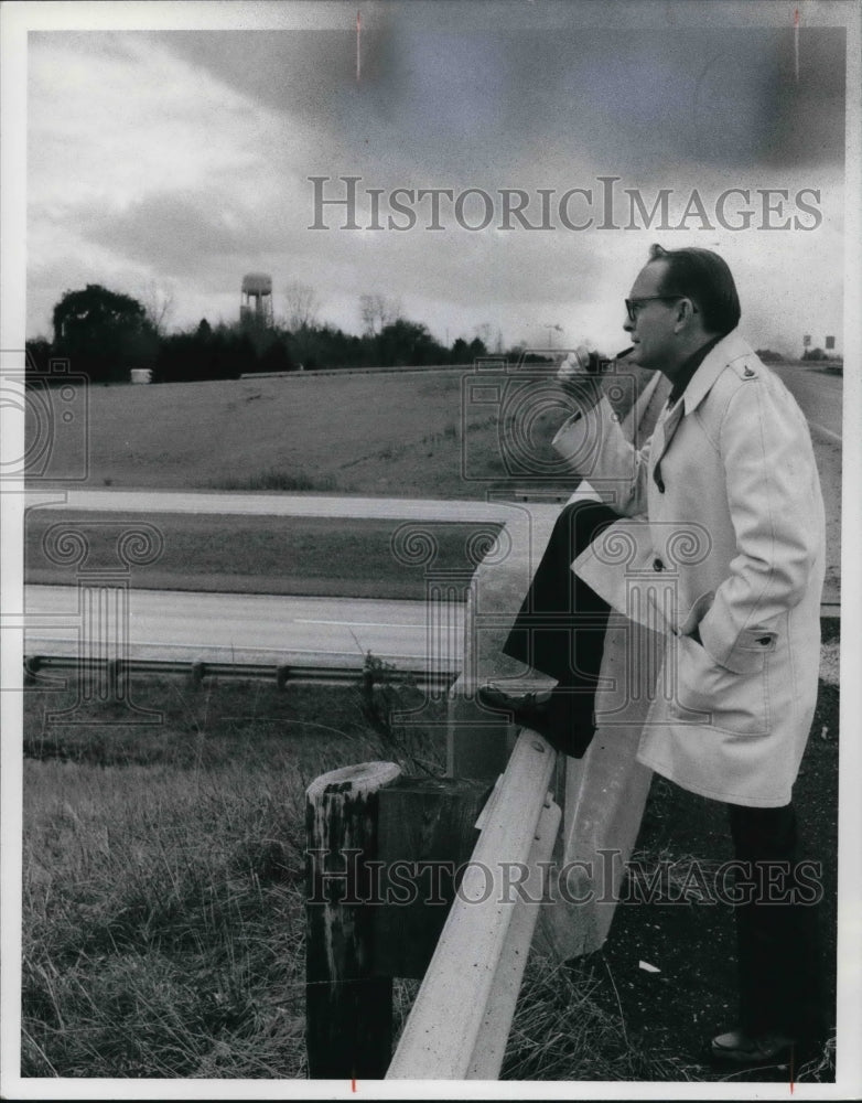 1976, Avon Mayor, Donald Hubbard - cva24864 - Historic Images