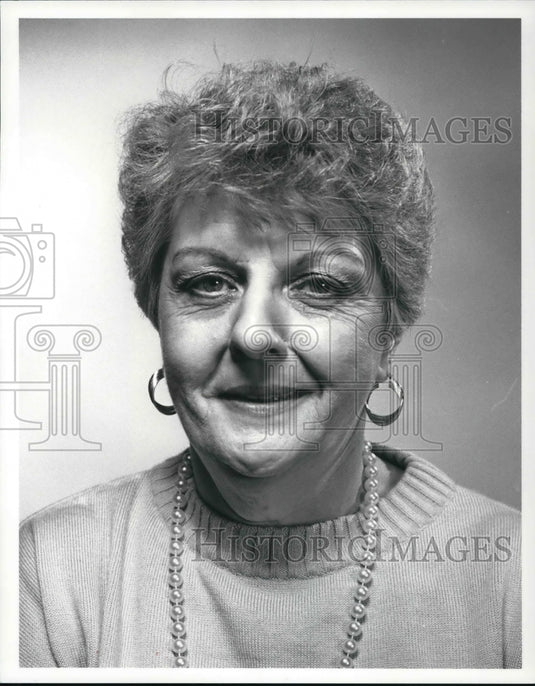 1987 Press Photo Mary Howatt, Cleveland School Board Candidate - Historic Images