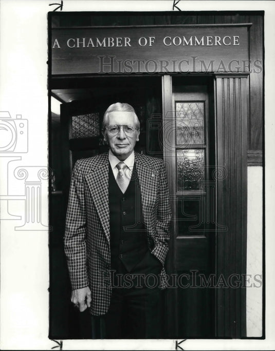 1984 Press Photo Weston Johnstone, President, Youngstown Area Chamber Commerce - Historic Images