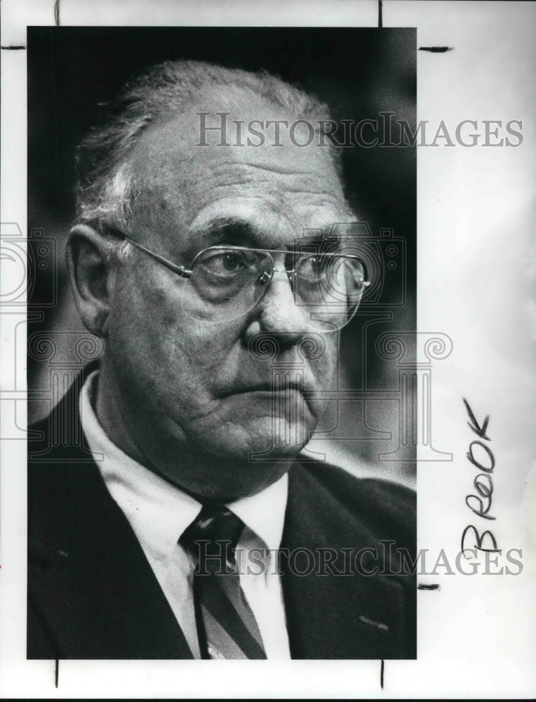 1989 Henry Hank C Joy  awaiting arraignment in court-Historic Images