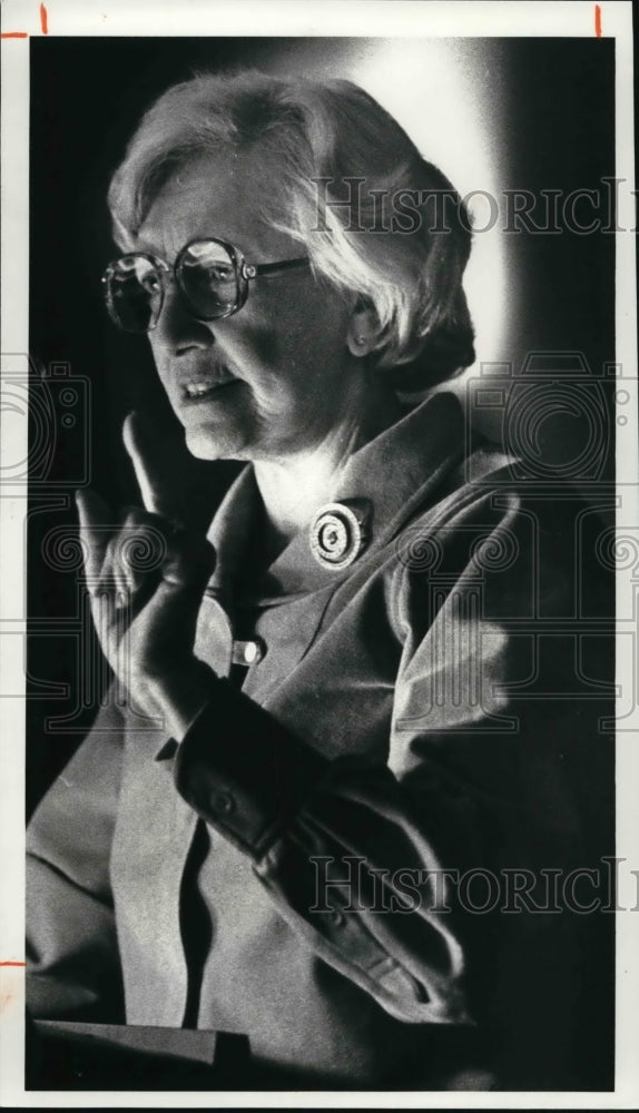 1981, Margaret War Kahliff, Panelist International Financing - Historic Images