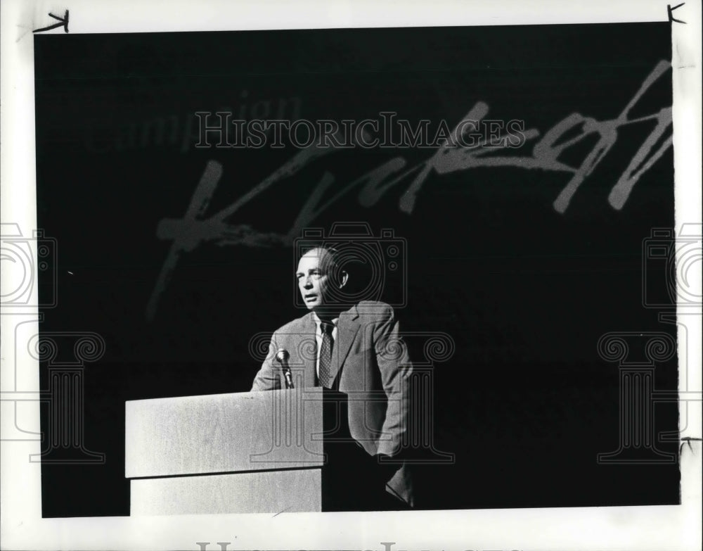 1986 Press Photo United Way $50 million kickoff with Jerry V. Jarrett - Historic Images