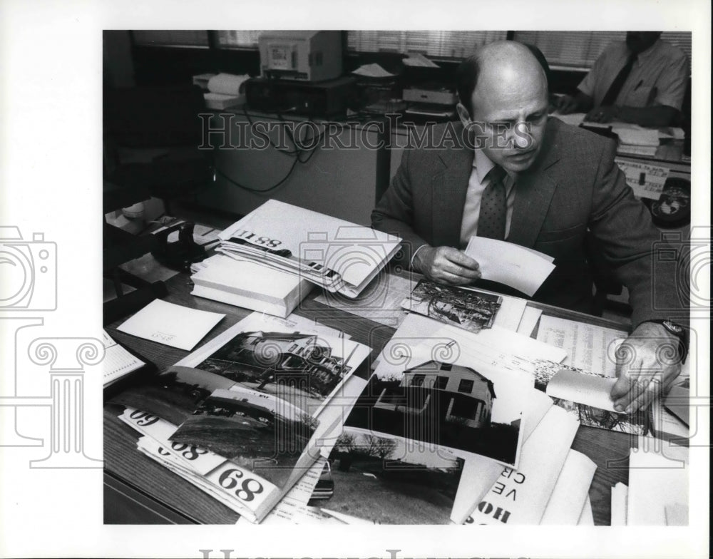 1989, Cleveland Police Department Homicide commander, Lt. John James - Historic Images