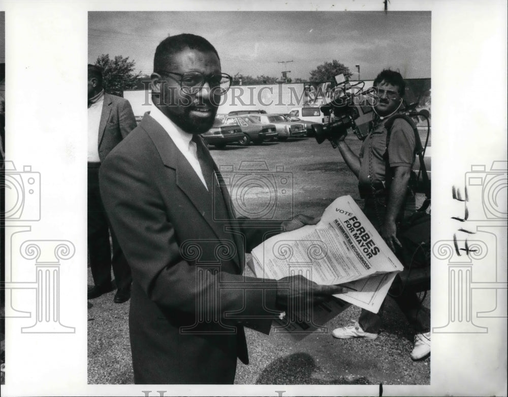 1989 Press Photo Mayoral candidate for Cleveland, Michael White - Historic Images