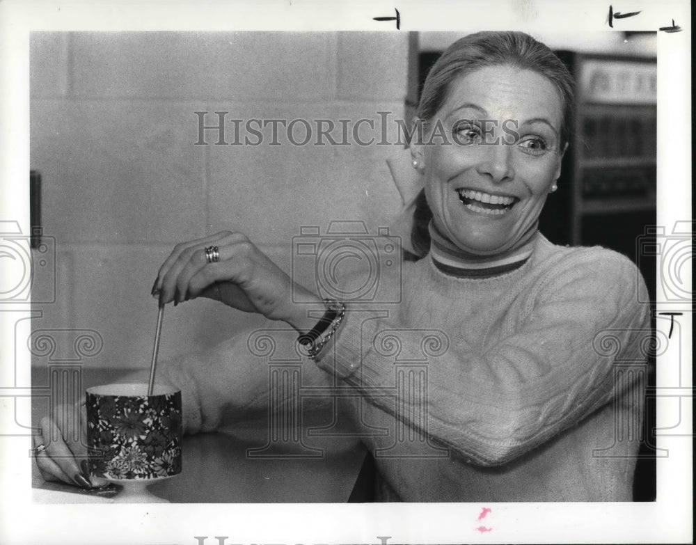 1982 Press Photo Carol Heiss Jenkins - Historic Images