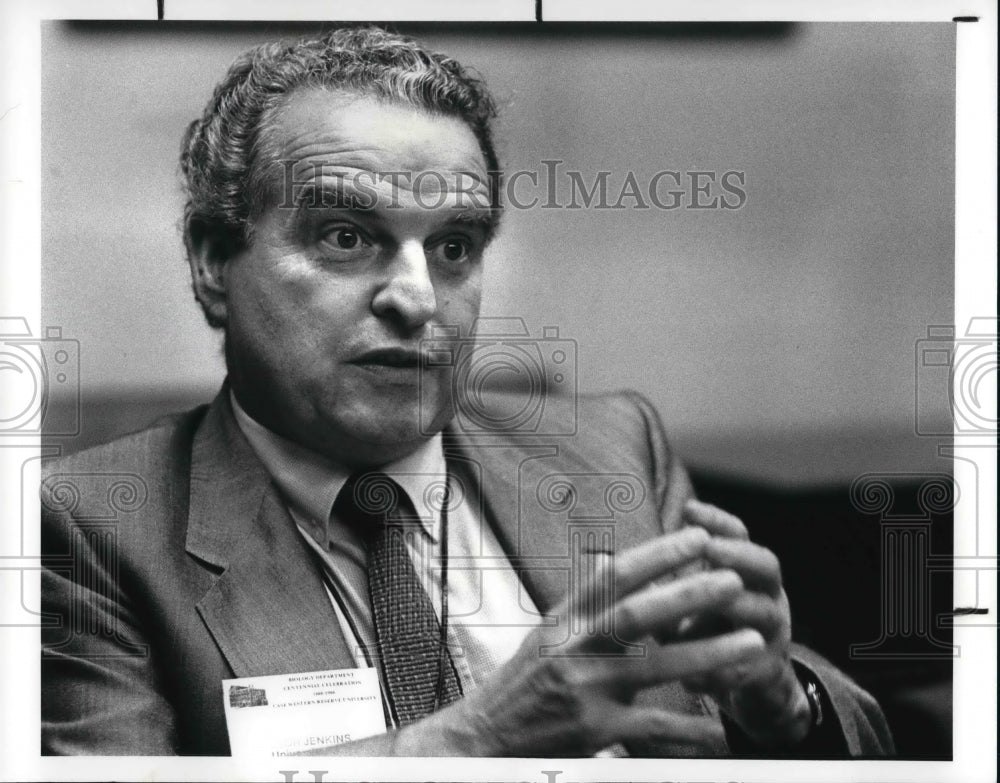 1988 Press Photo South African Scientist Trefor Jenkins at CWRU - Historic Images