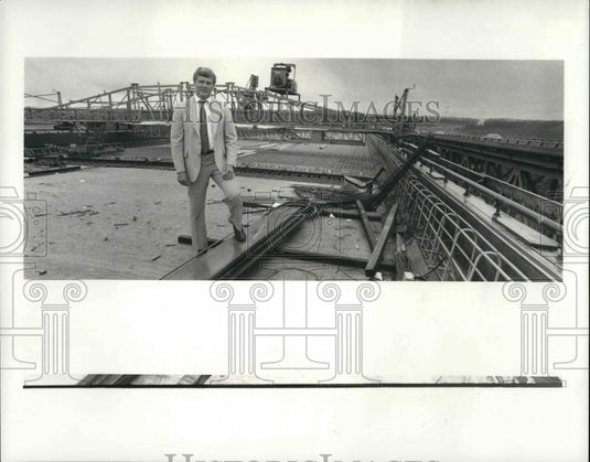 1983 Press Photo Allan V. Johnson, Executive Director, Ohio Turnpike Commission - Historic Images