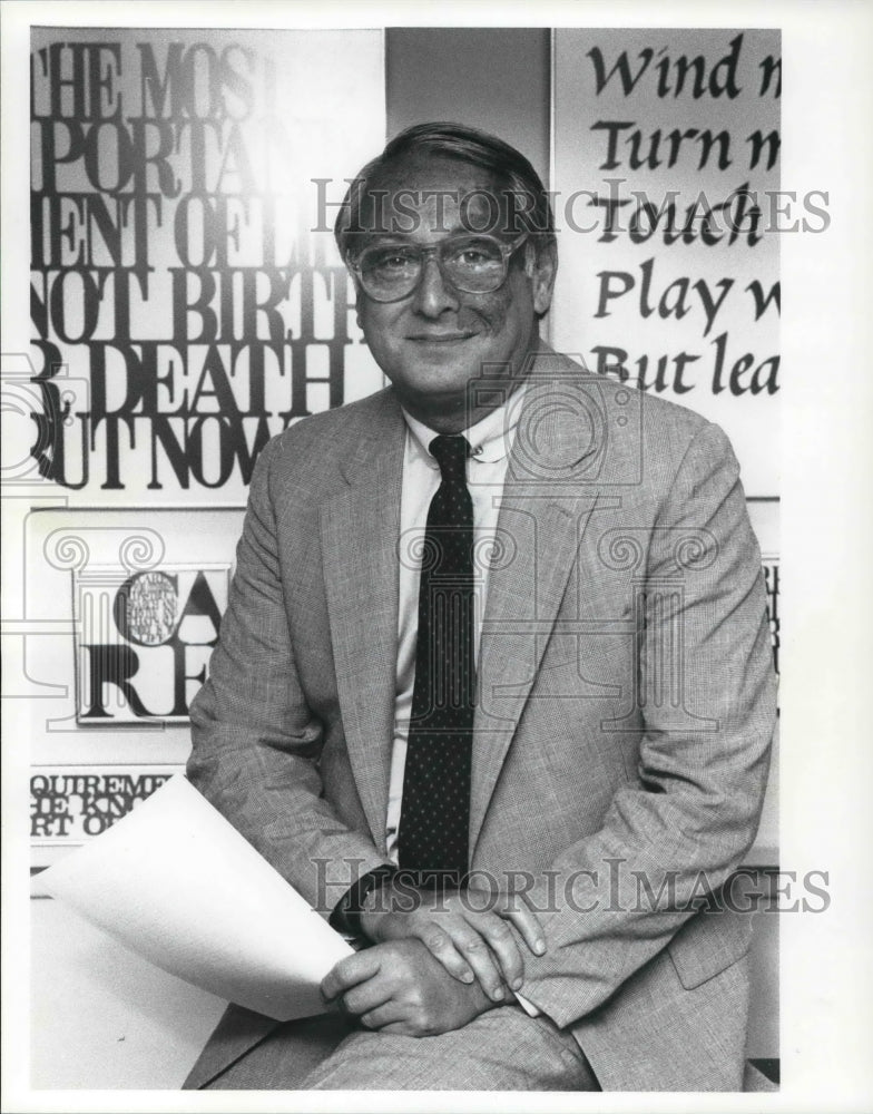 1988 Press Photo Sid Kaplan of the Prescott Travel - Historic Images