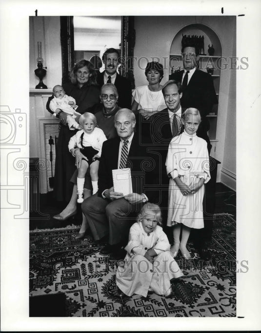 1988 Press Photo The three generations of the Ed Karakul family - Historic Images