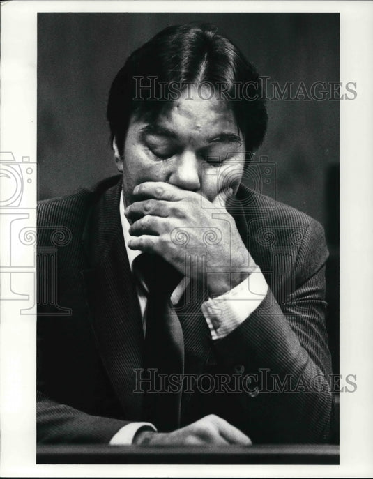 1988 Press Photo Timothy Josso on the witness listening to a tape his ex-wife - Historic Images
