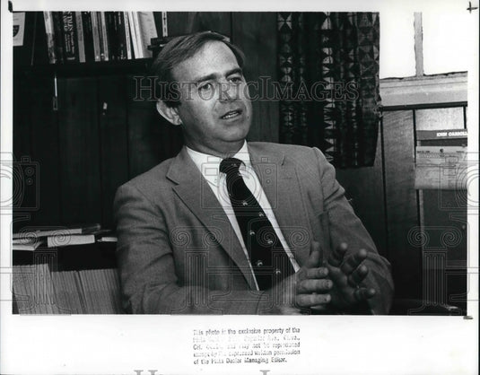1988 Press Photo Dr. Joseph Kelly, Chairman of JCU Religious Studies Dept. - Historic Images