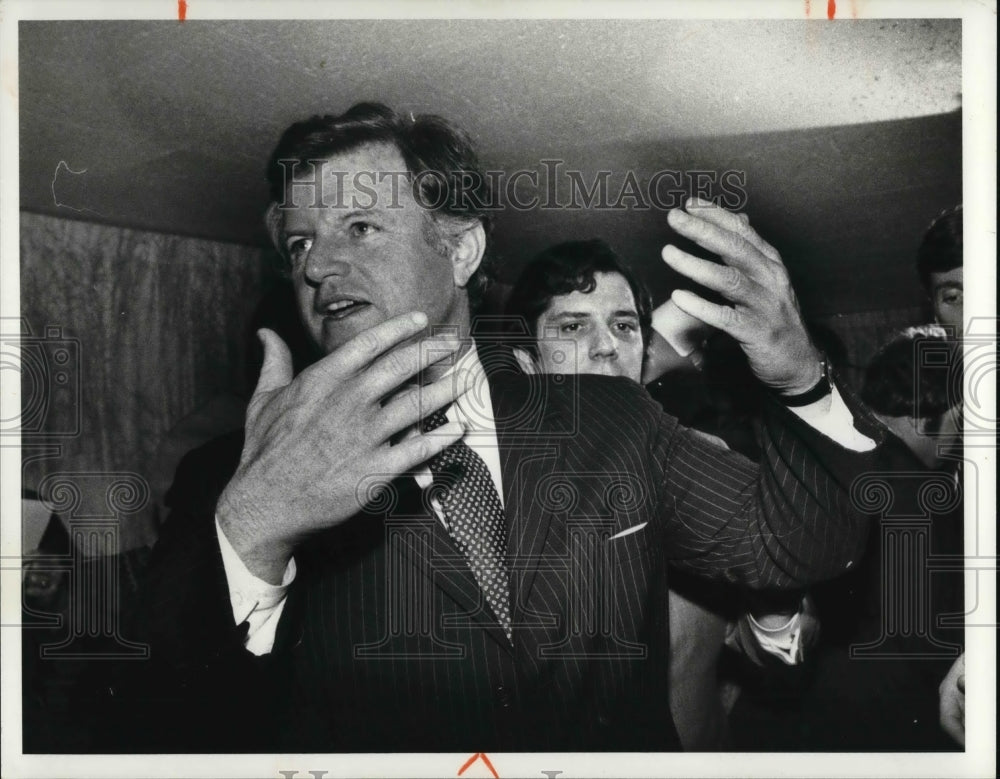 1980 Press Photo Senator Edward M. Kennedy Visits Ohio - Historic Images