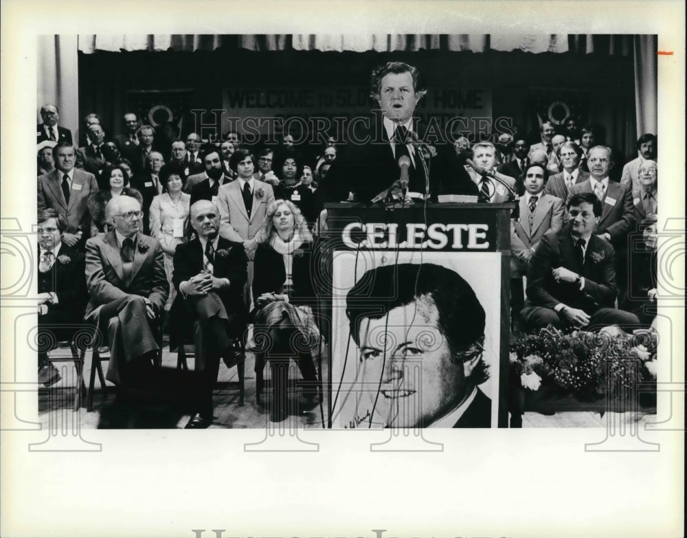 1978 Press Photo Senator Edward M. Kennedy Speaking at Slovenian National Home - Historic Images