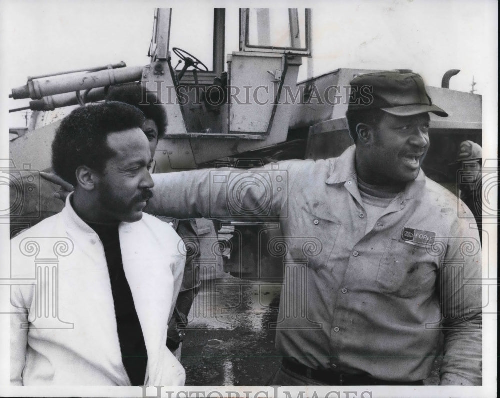 1973 Press Photo Leroy Sturdivant and Ike Seals - cva26091 - Historic Images
