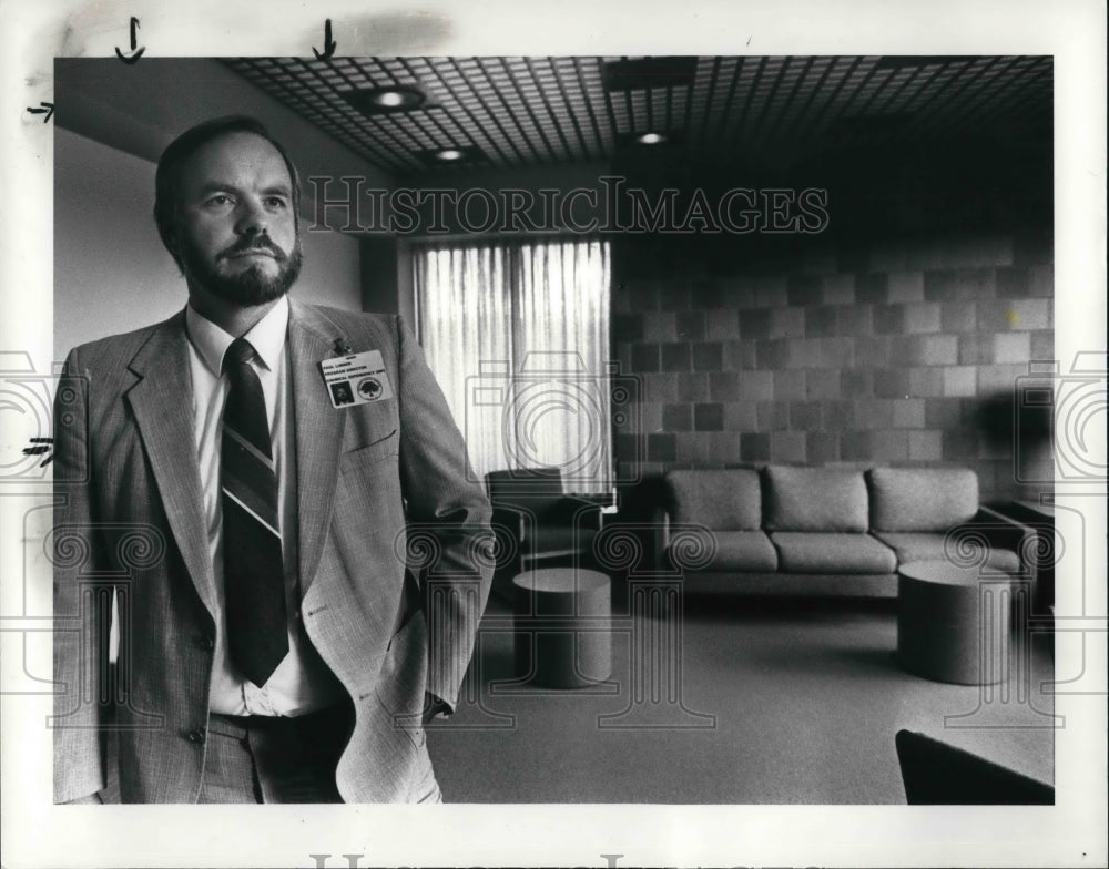 1985 Press Photo Paul R Lubben Director of Oakview Alcohol and Drug Dependency - Historic Images