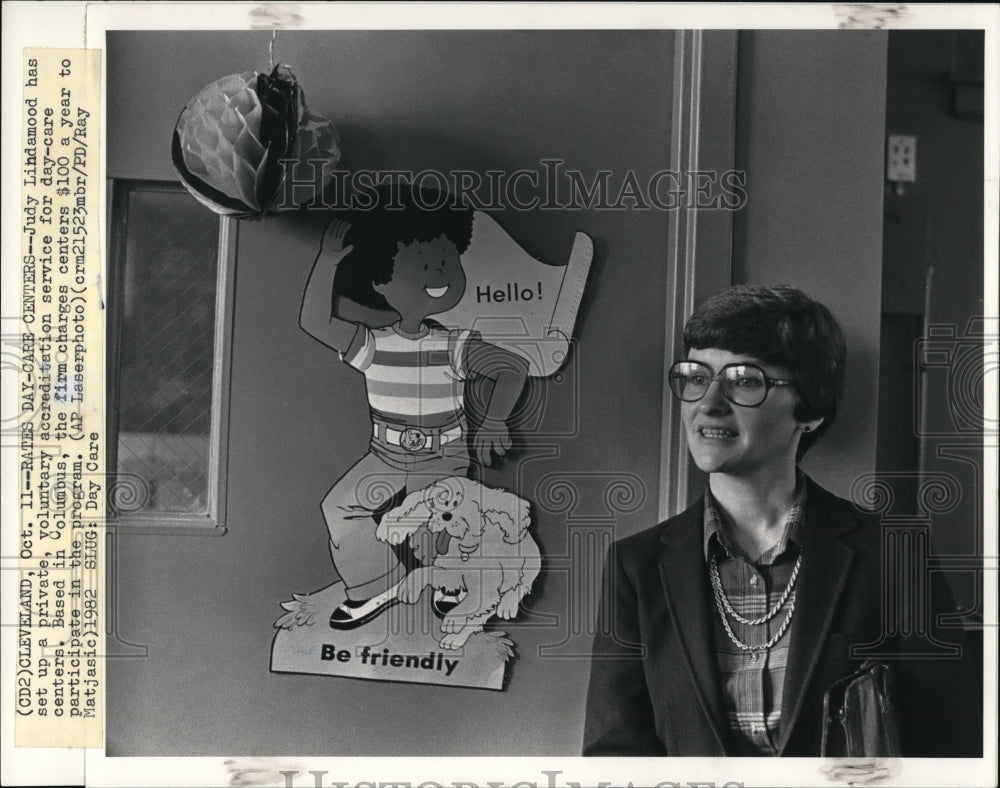 1982 Press Photo Judy Lindamood sets up a private, voluntary service day-care - Historic Images