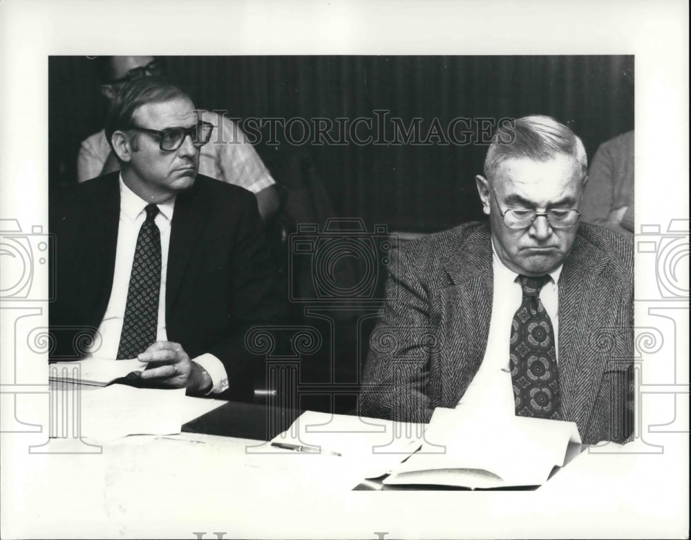 1983 Press Photo Ronald Lingafelter with C.M. Tillinghast - Historic Images