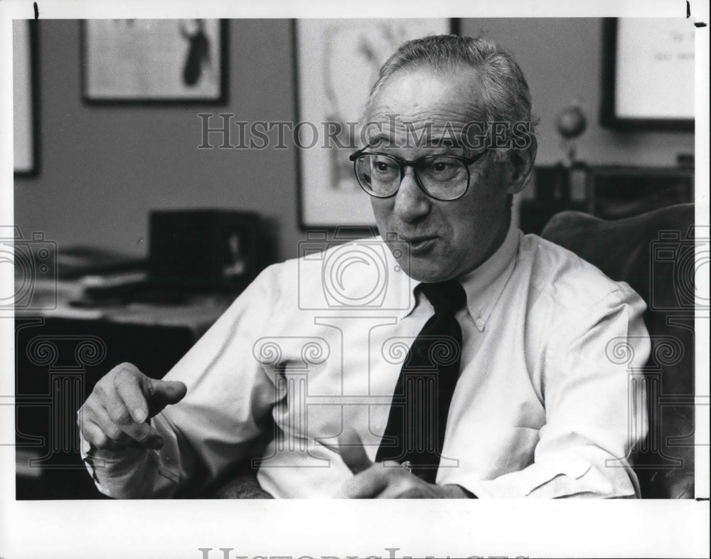 1988 Press Photo Robert L. Lewis, former Vaudevillian - Historic Images