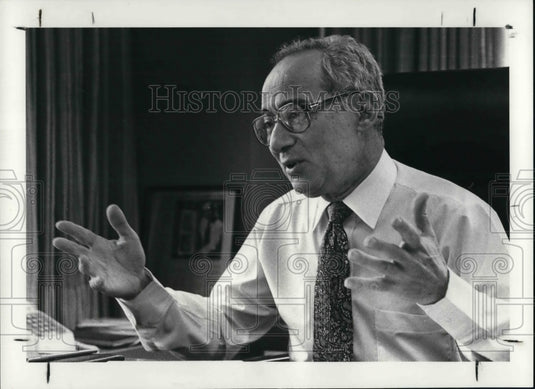 1984 Press Photo Robert L. Lewis, People feature - Historic Images
