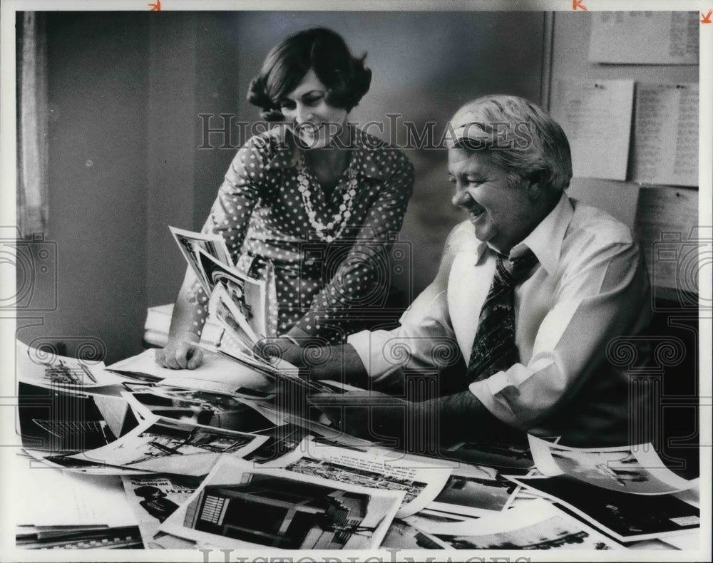 1977 Press Photo Carol Ludorf and William Troy of Watts, Lamb, Kenyon & Herrick - Historic Images